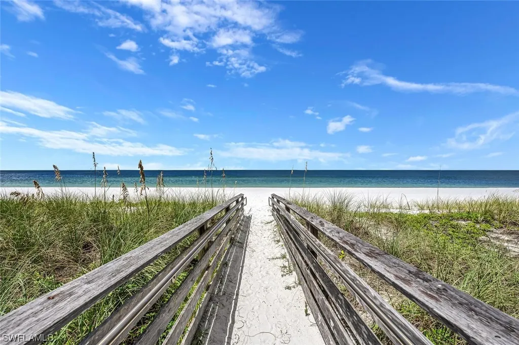 535 97th Avenue N Naples FL 34108