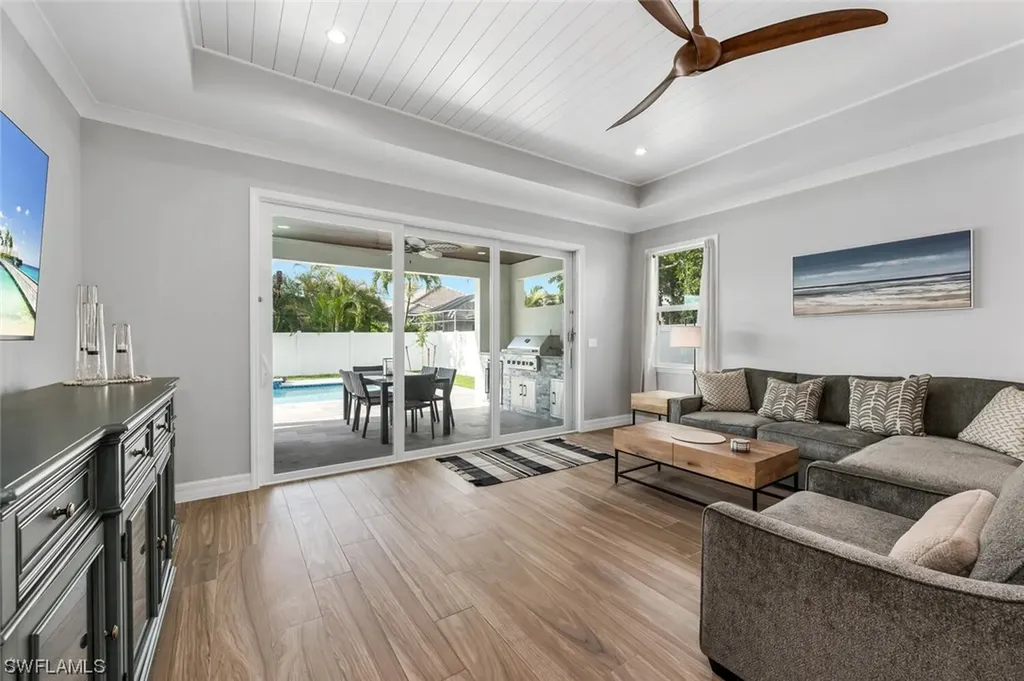 535 97th Avenue N Naples FL 34108