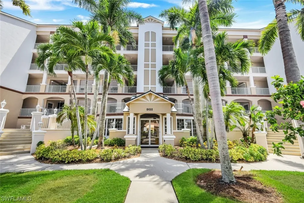 Fort Myers FL, 9111 Southmont Cove, Unit 305