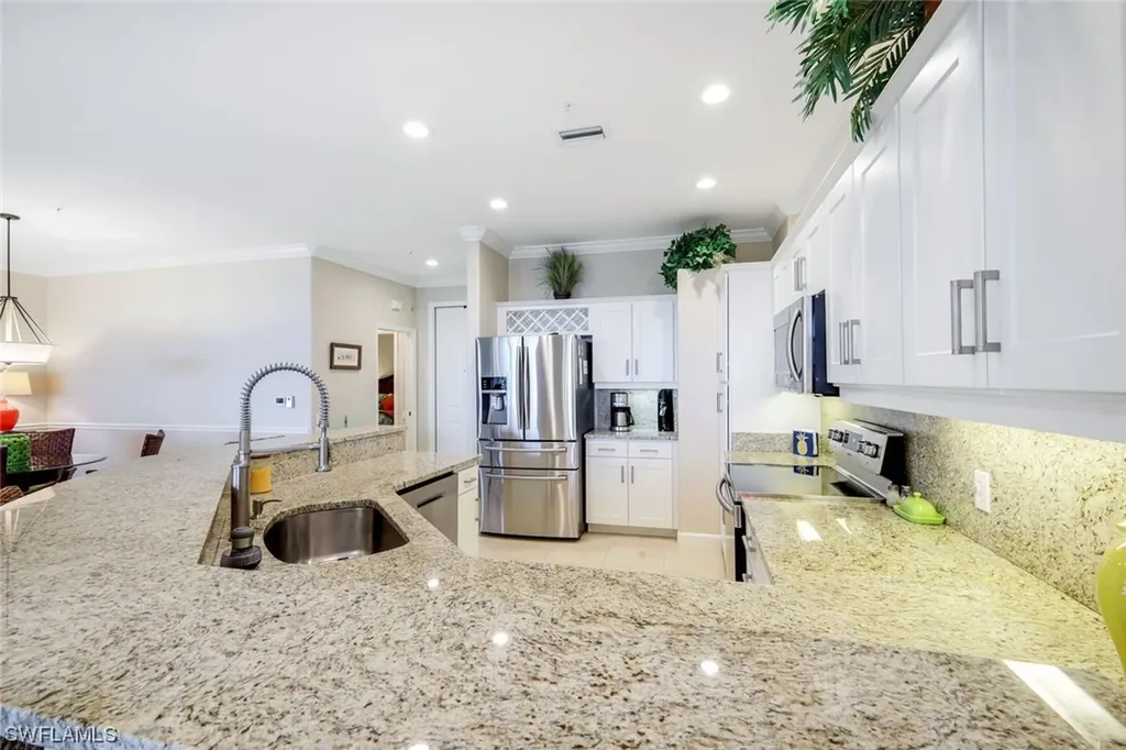 9111 Southmont Cove Fort Myers FL 33908