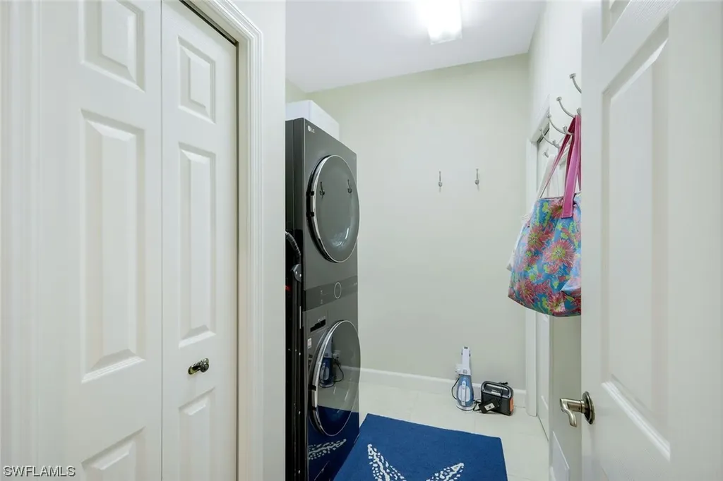 9111 Southmont Cove Fort Myers FL 33908