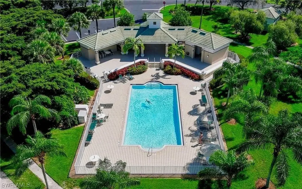 9111 Southmont Cove Fort Myers FL 33908
