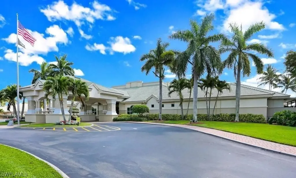 9111 Southmont Cove Fort Myers FL 33908