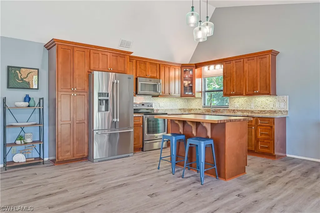 955 Deep Lagoon Lane Fort Myers FL 33919