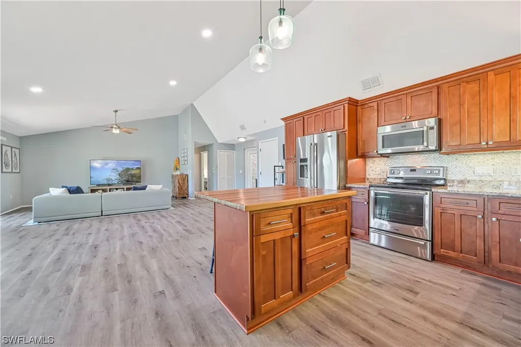 955 Deep Lagoon Lane Fort Myers FL 33919