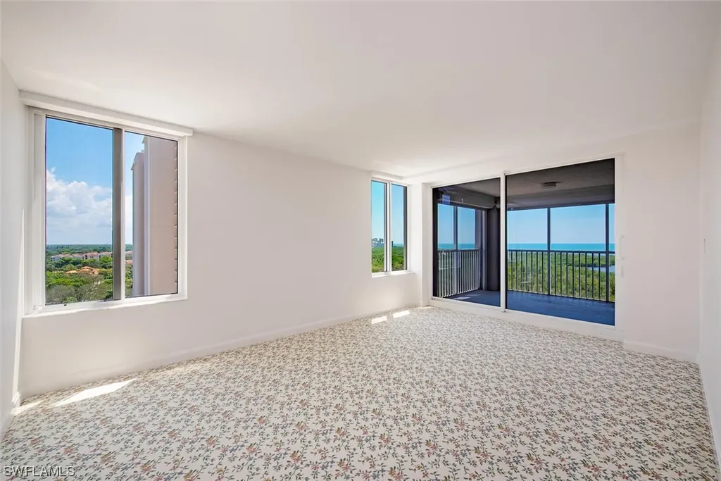 6849 Grenadier Boulevard Naples FL 34108