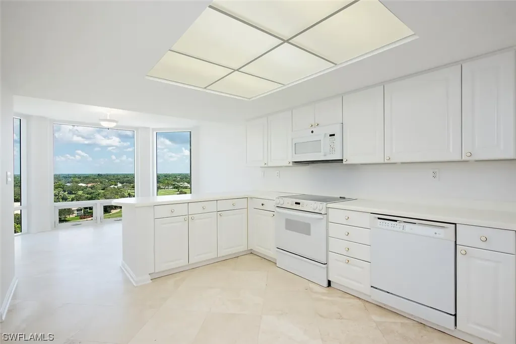 6849 Grenadier Boulevard Naples FL 34108