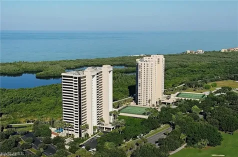 6849 Grenadier Boulevard Naples FL 34108