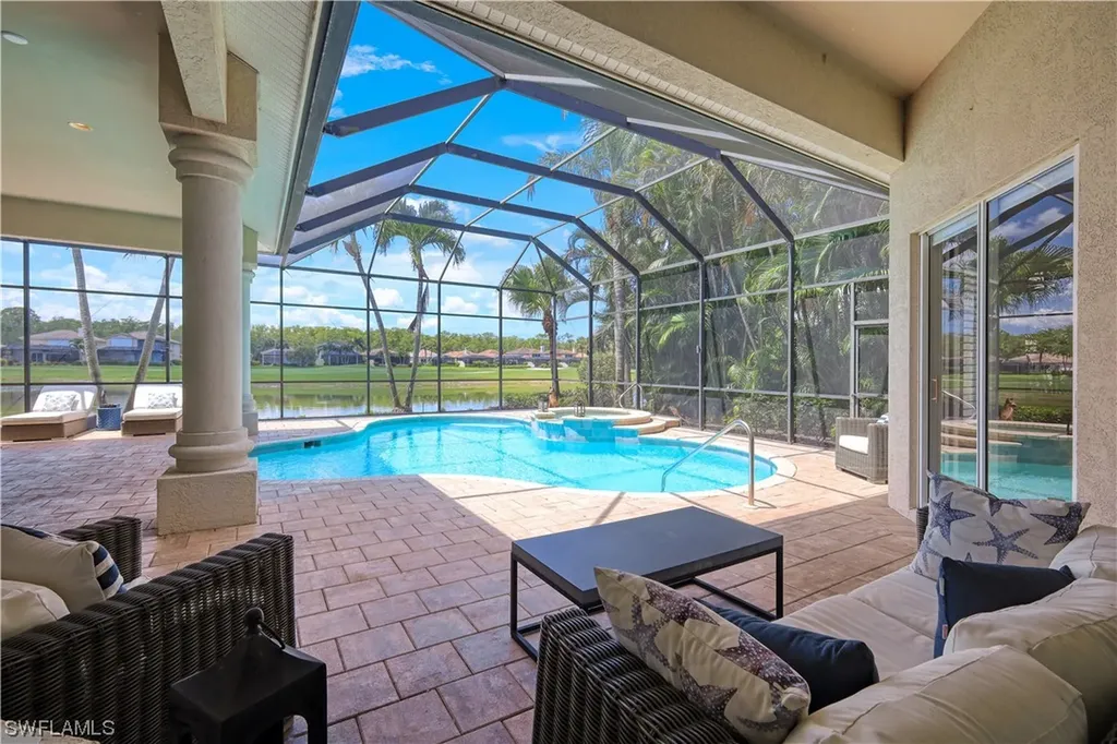 5954 Amberwood Drive Naples FL 34110