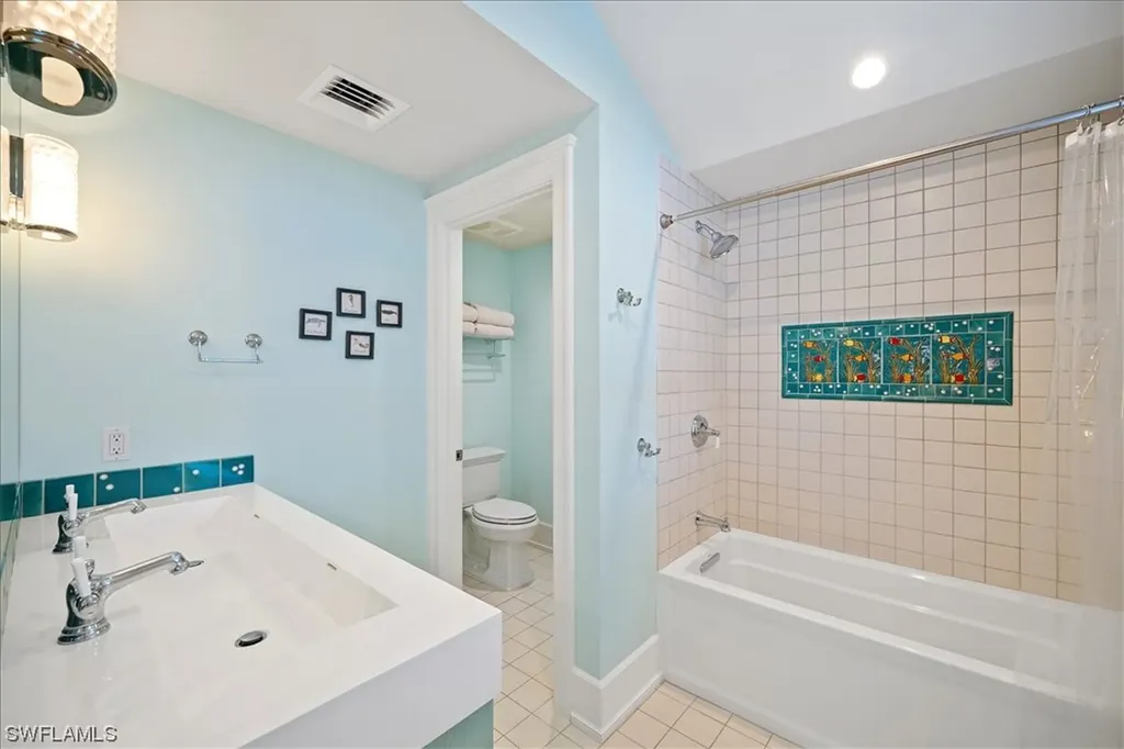 176 Bayview Avenue Naples FL 34108