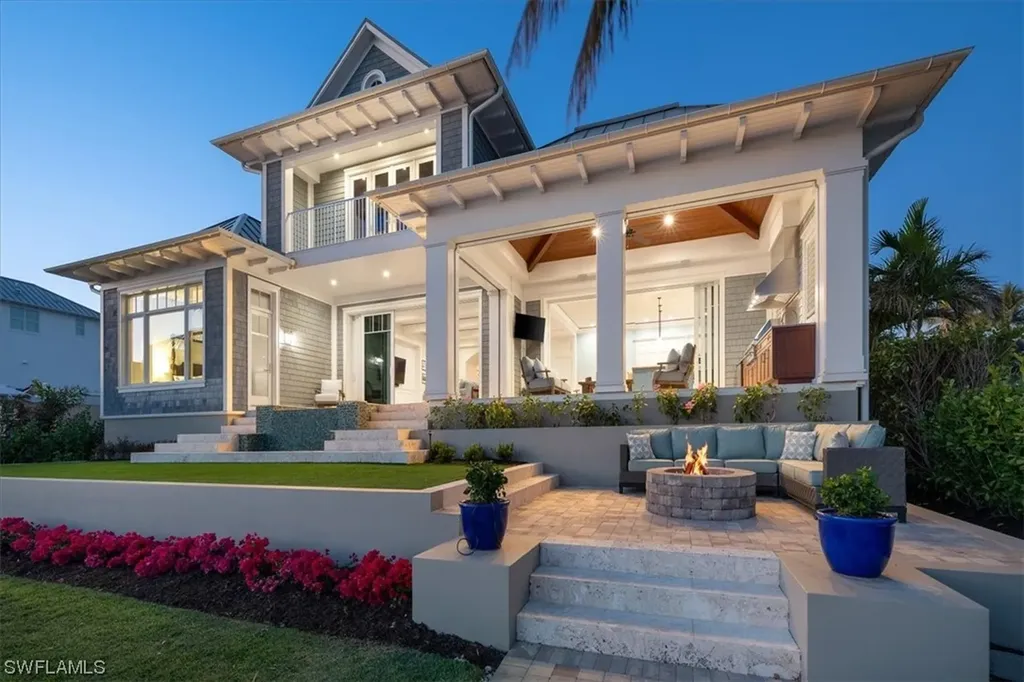176 Bayview Avenue Naples FL 34108