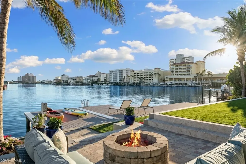 176 Bayview Avenue Naples FL 34108