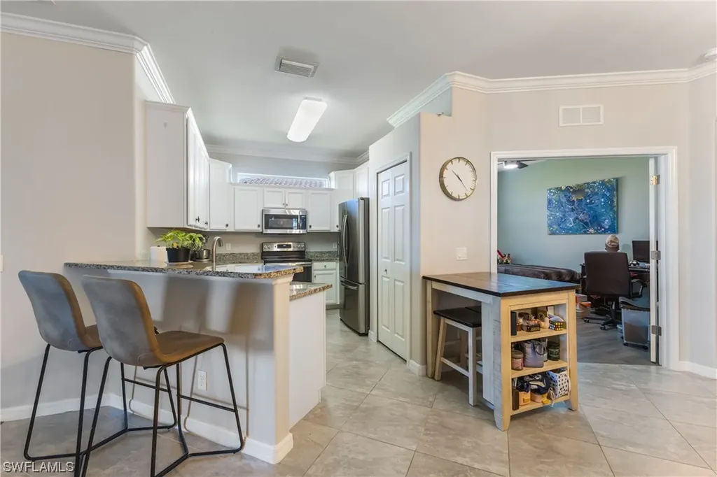 2026 Tamarron Lane Naples FL 34120