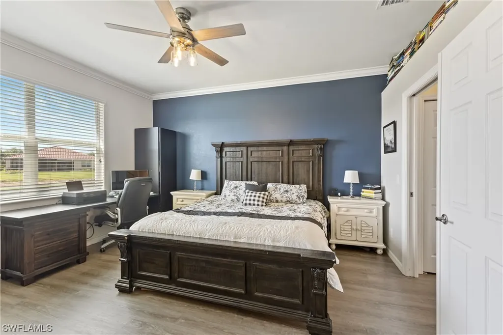 2026 Tamarron Lane Naples FL 34120