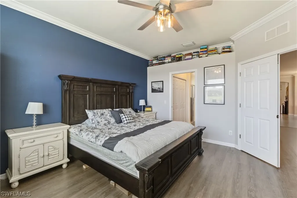 2026 Tamarron Lane Naples FL 34120