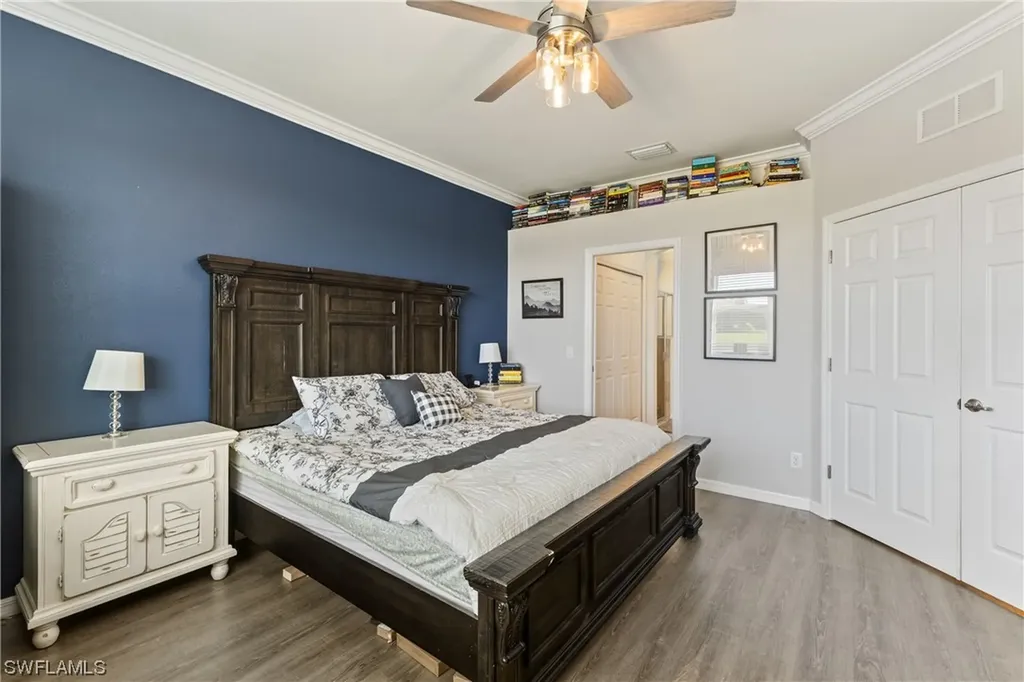 2026 Tamarron Lane Naples FL 34120