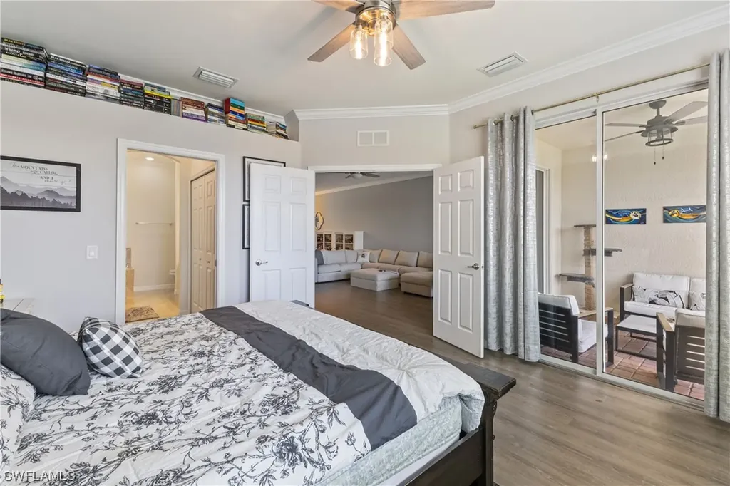 2026 Tamarron Lane Naples FL 34120
