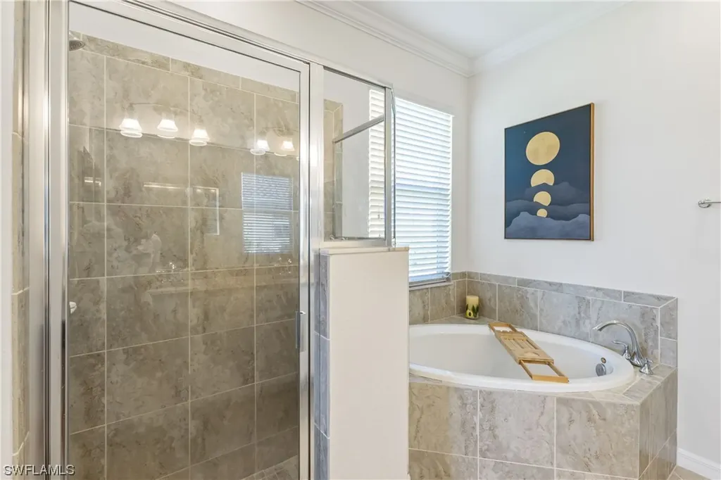 2026 Tamarron Lane Naples FL 34120