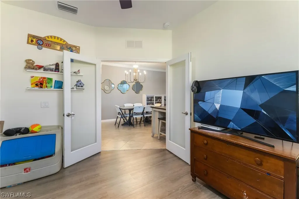 2026 Tamarron Lane Naples FL 34120