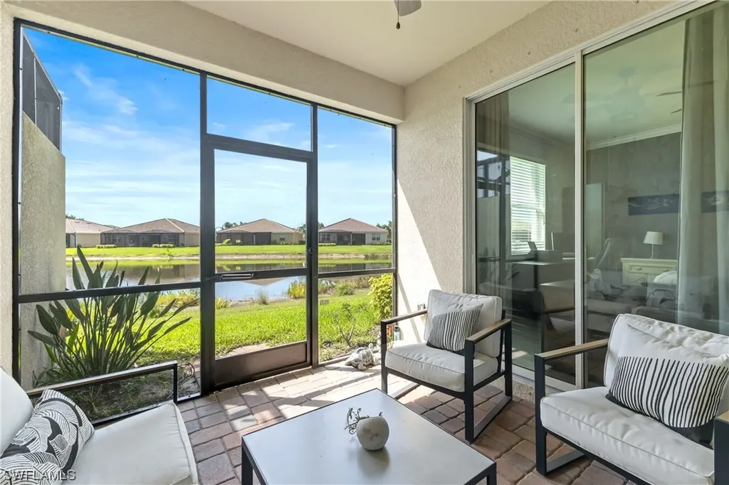2026 Tamarron Lane Naples FL 34120