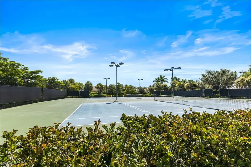 2026 Tamarron Lane Naples FL 34120