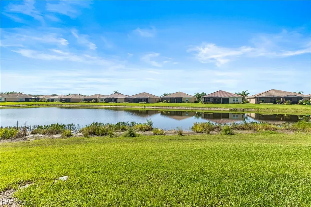 2026 Tamarron Lane Naples FL 34120
