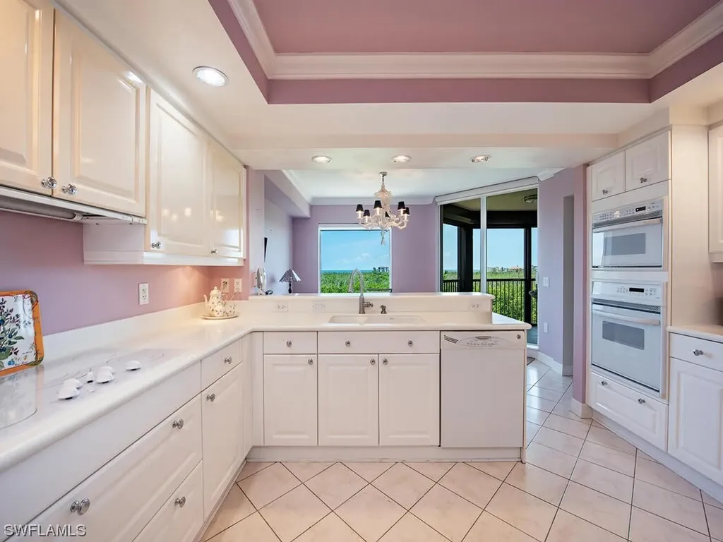 7425 Pelican Bay Boulevard Naples FL 34108