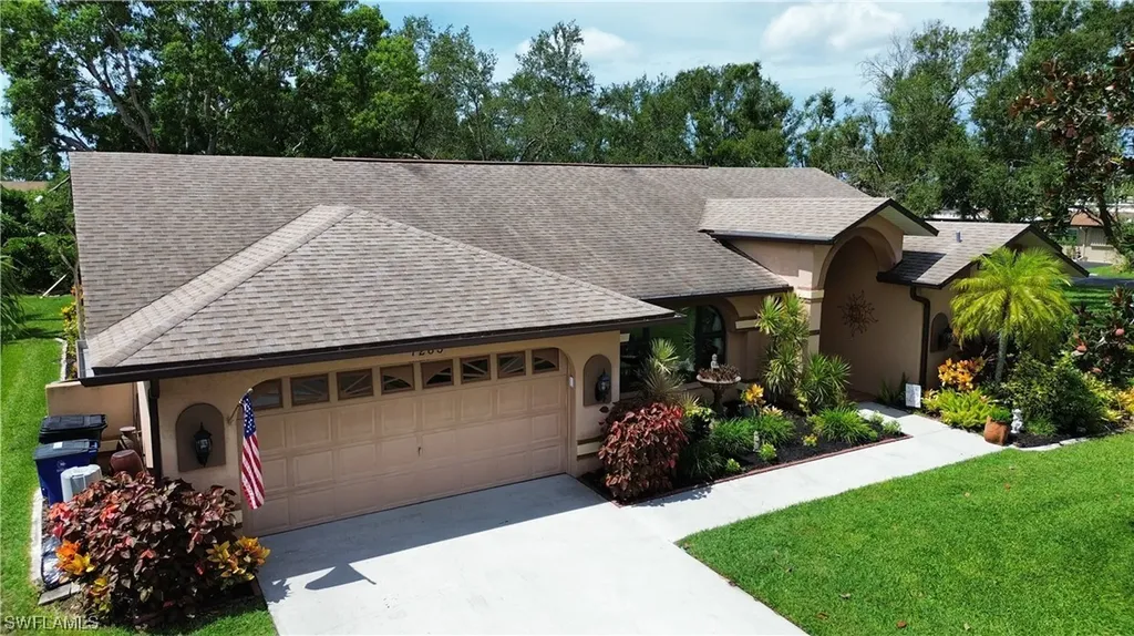 7285 Popham Drive Fort Myers FL 33919