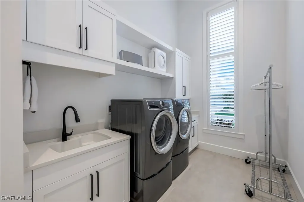 685 Cameo Court Marco Island FL 34145