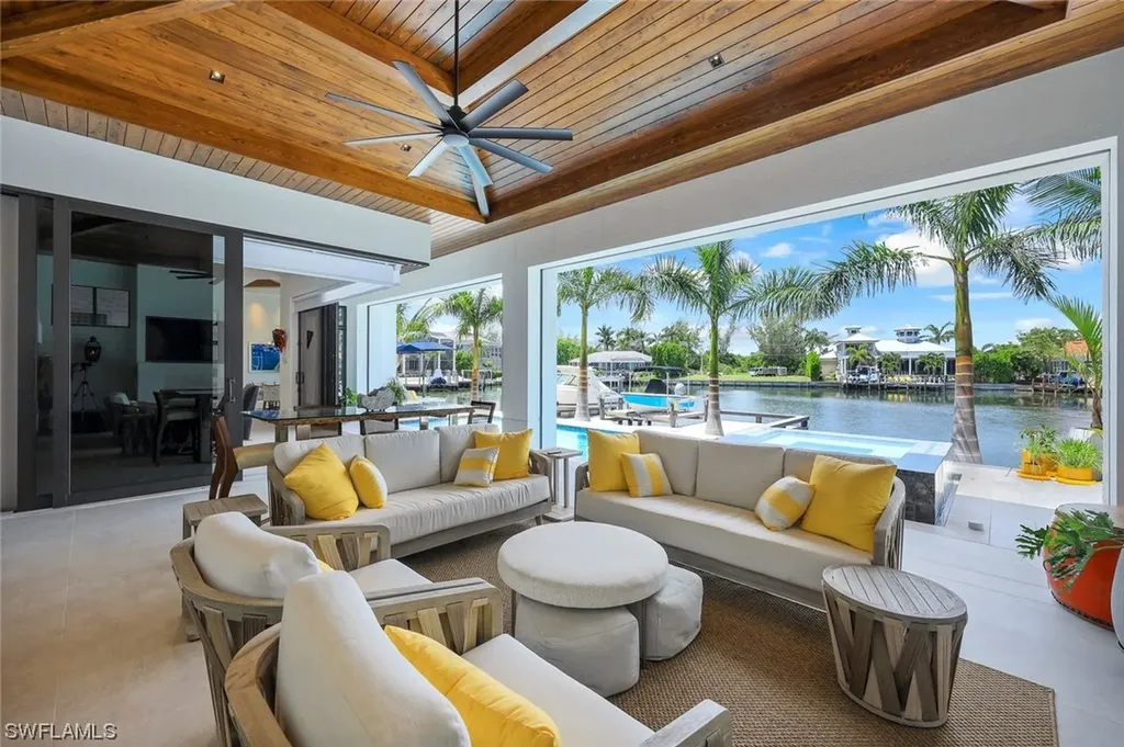 685 Cameo Court Marco Island FL 34145