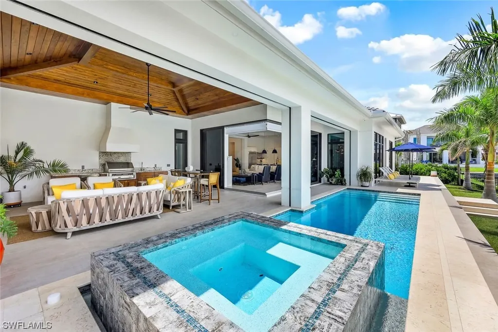 685 Cameo Court Marco Island FL 34145