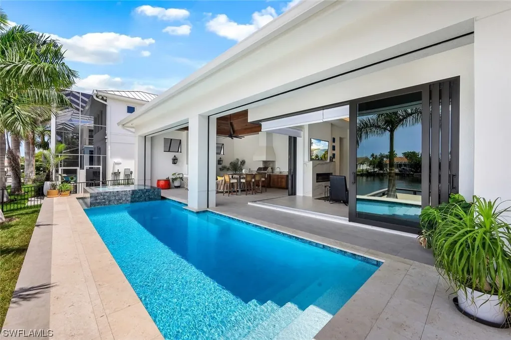 685 Cameo Court Marco Island FL 34145
