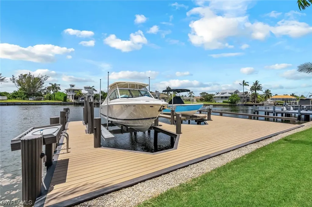 685 Cameo Court Marco Island FL 34145