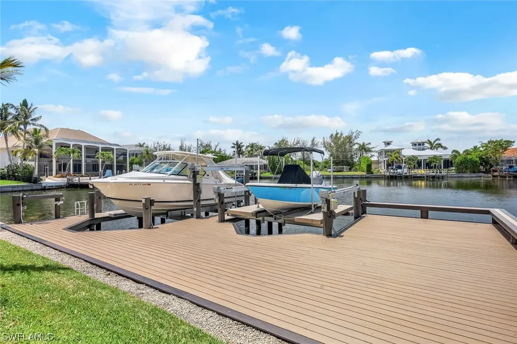 685 Cameo Court Marco Island FL 34145