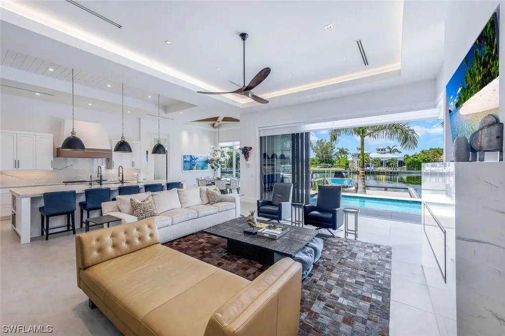 685 Cameo Court Marco Island FL 34145