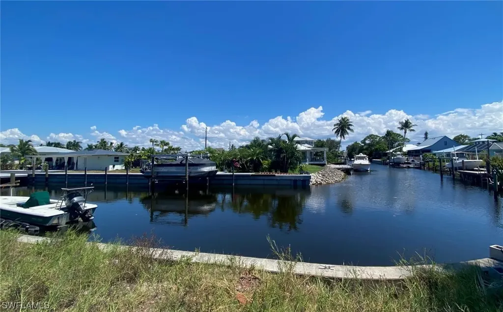 Lot 2 Lakeview Drive Naples FL 34112