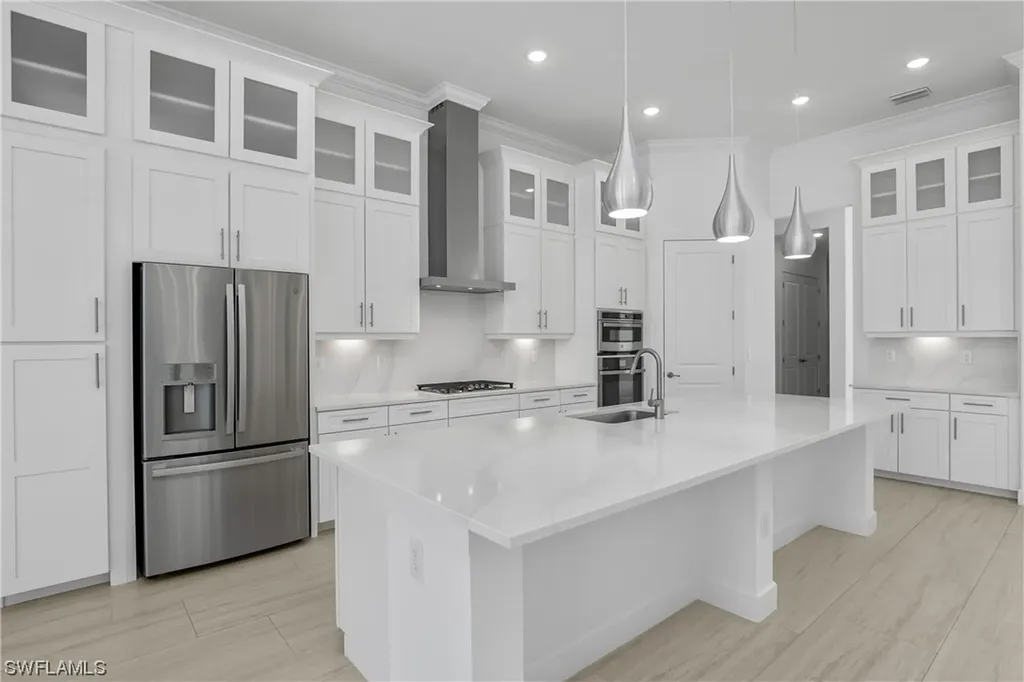 18652 Wildblue Boulevard Fort Myers FL 33913