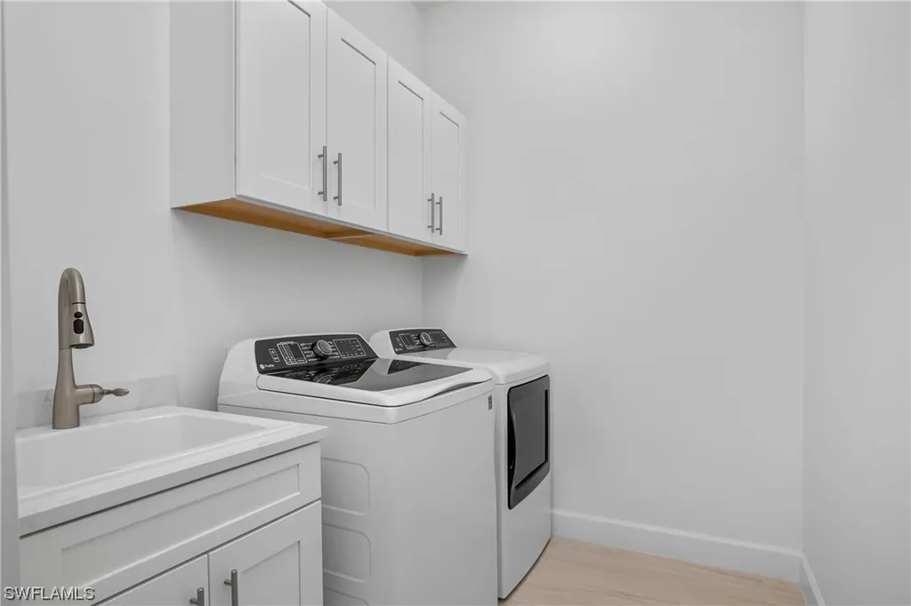 18652 Wildblue Boulevard Fort Myers FL 33913