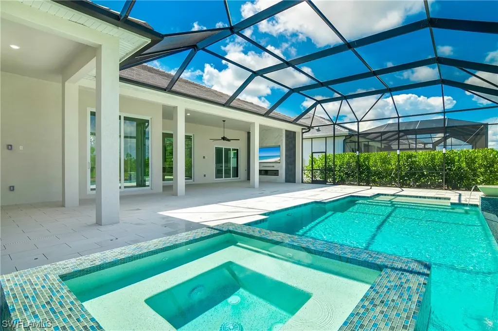 18652 Wildblue Boulevard Fort Myers FL 33913