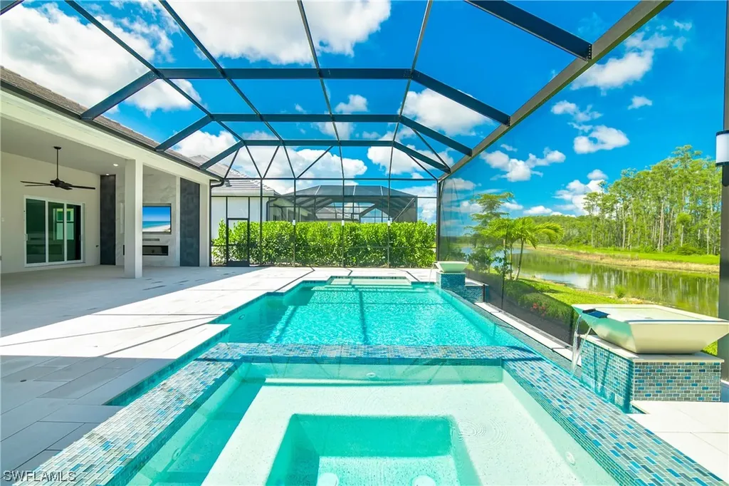 18652 Wildblue Boulevard Fort Myers FL 33913