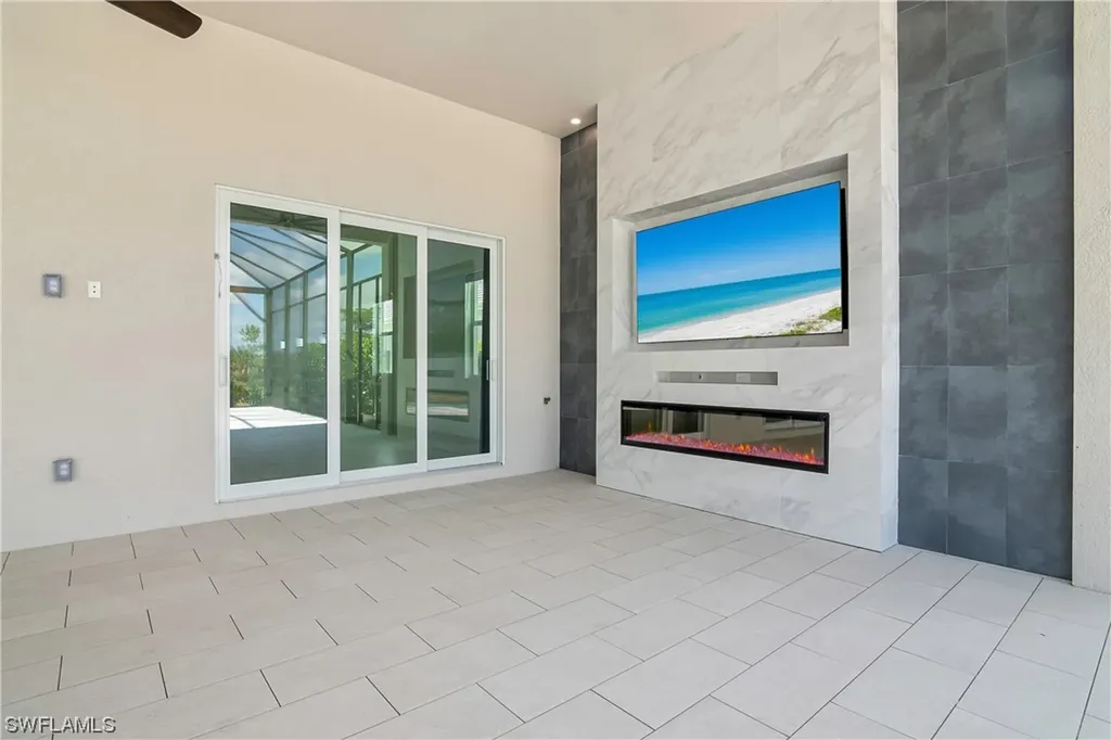 18652 Wildblue Boulevard Fort Myers FL 33913