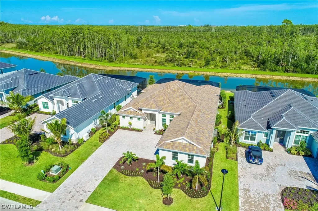 18652 Wildblue Boulevard Fort Myers FL 33913