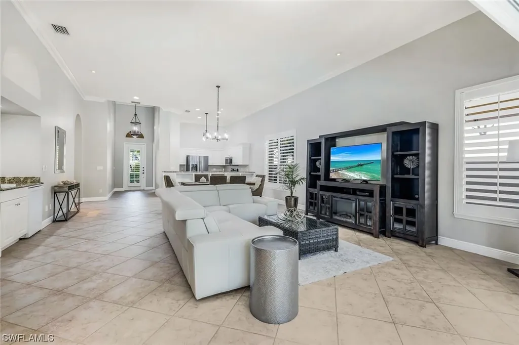 6075 Shallows Way Naples FL 34109