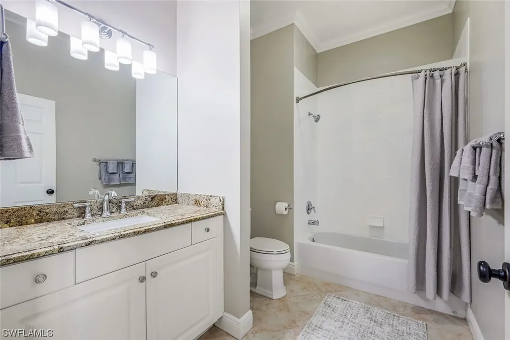 6075 Shallows Way Naples FL 34109