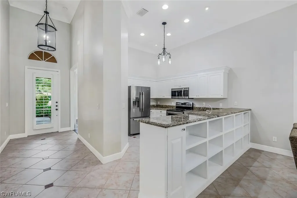 6075 Shallows Way Naples FL 34109