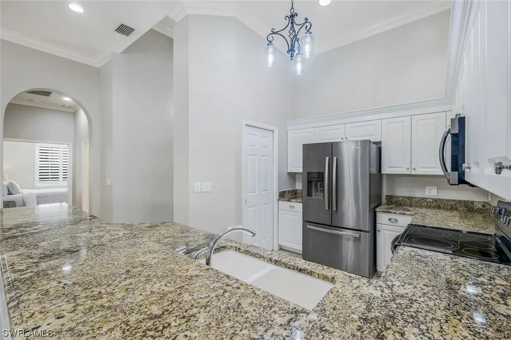 6075 Shallows Way Naples FL 34109