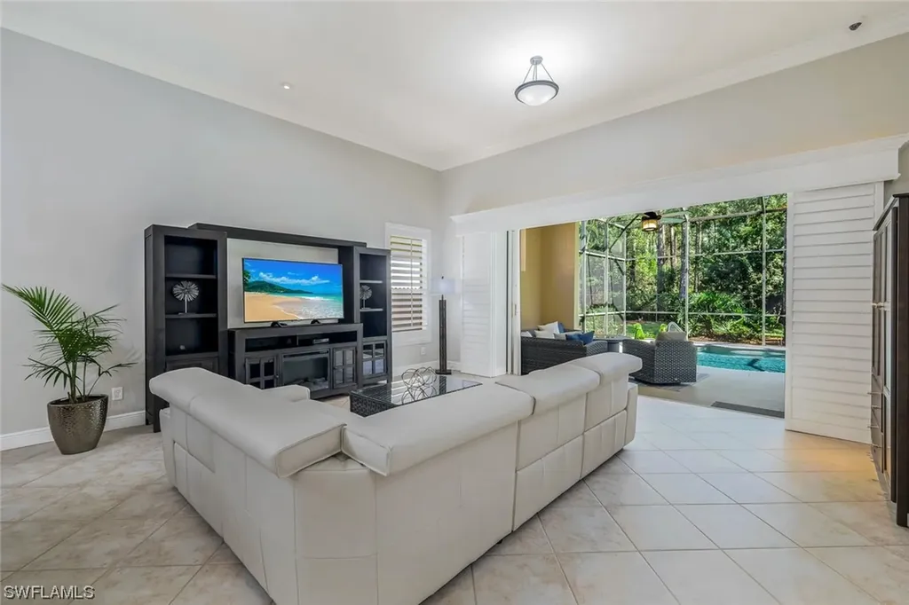 6075 Shallows Way Naples FL 34109