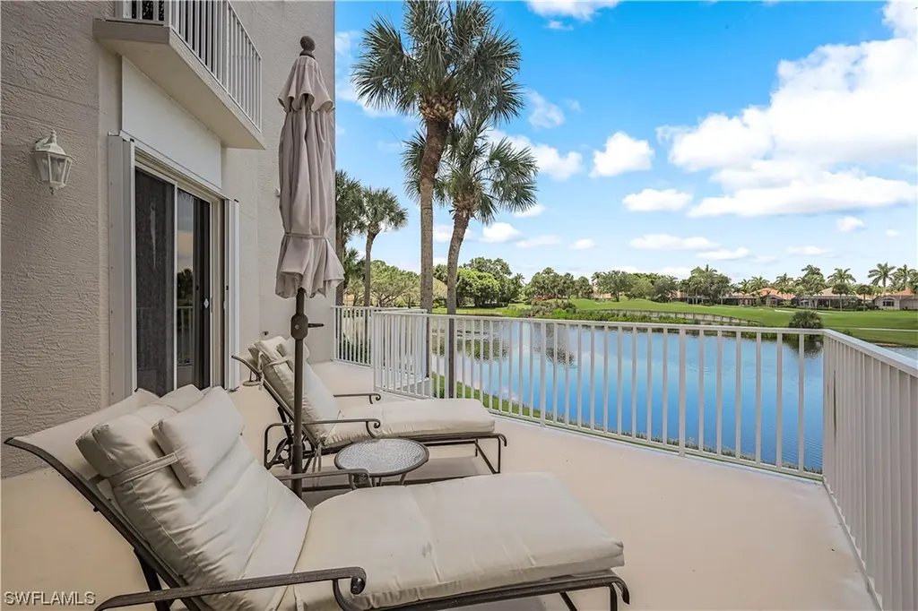 Naples FL, 1590 Clermont Drive, Unit K-105
