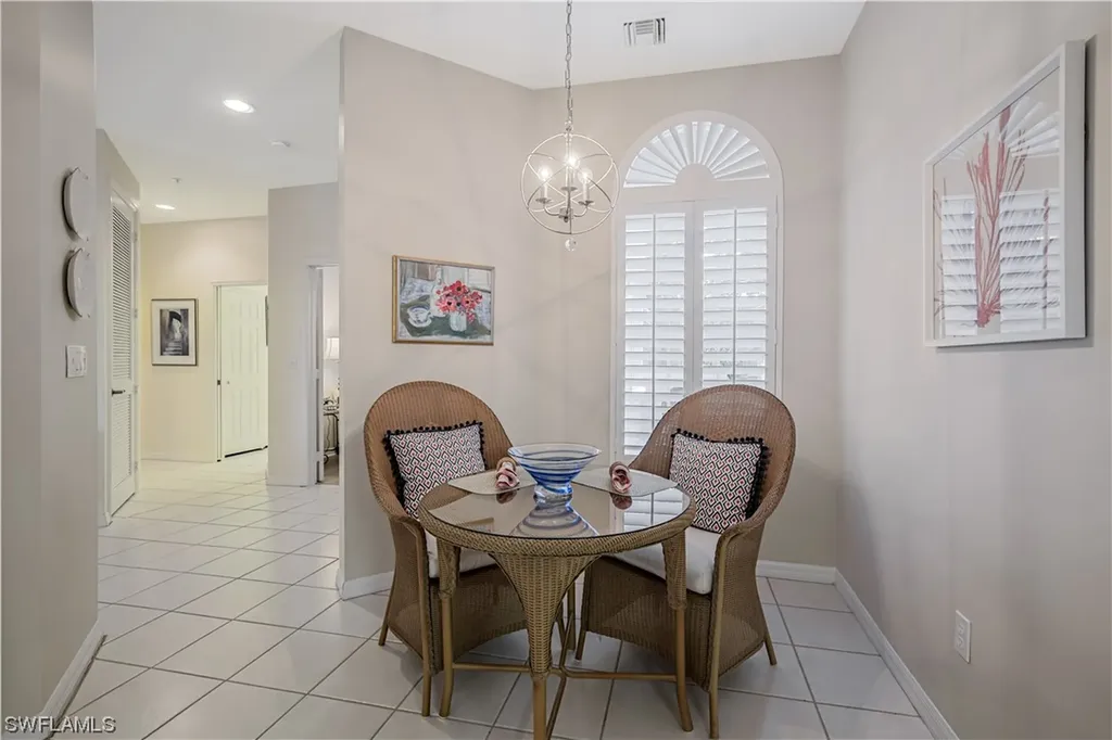 1590 Clermont Drive Naples FL 34109
