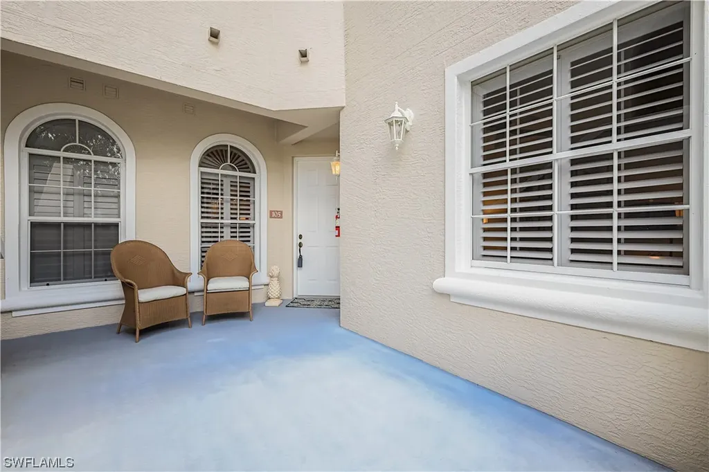 1590 Clermont Drive Naples FL 34109